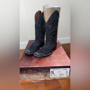 NEW Never worn! Black embroidery square toe boot